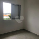 Casa à venda com 3 quartos, sendo 1 suíte, no condomínio Cond Batinga, São Paulo - SP