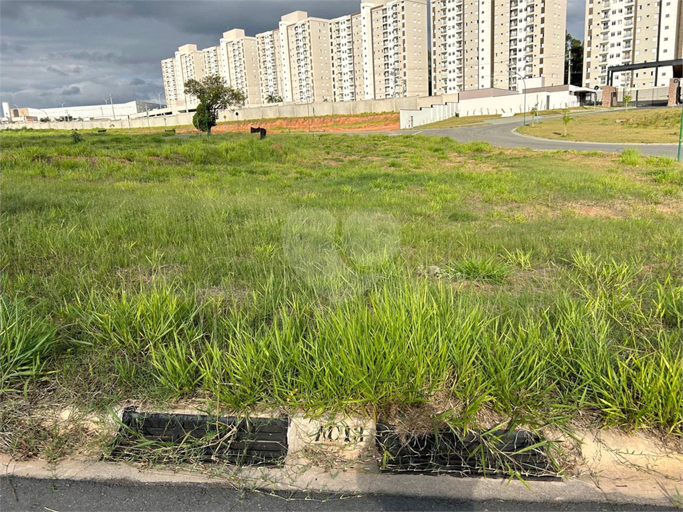 Terreno à Venda – 340m² de Esquina | Condomínio Casa do Lago – Indaiatuba/SP