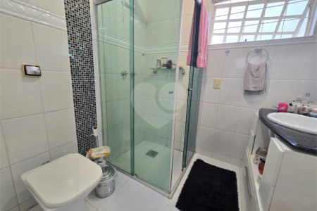 Casa à venda com 4 quartos, sendo 2 suítes,  em Vila Nastri, Itapetininga, SP