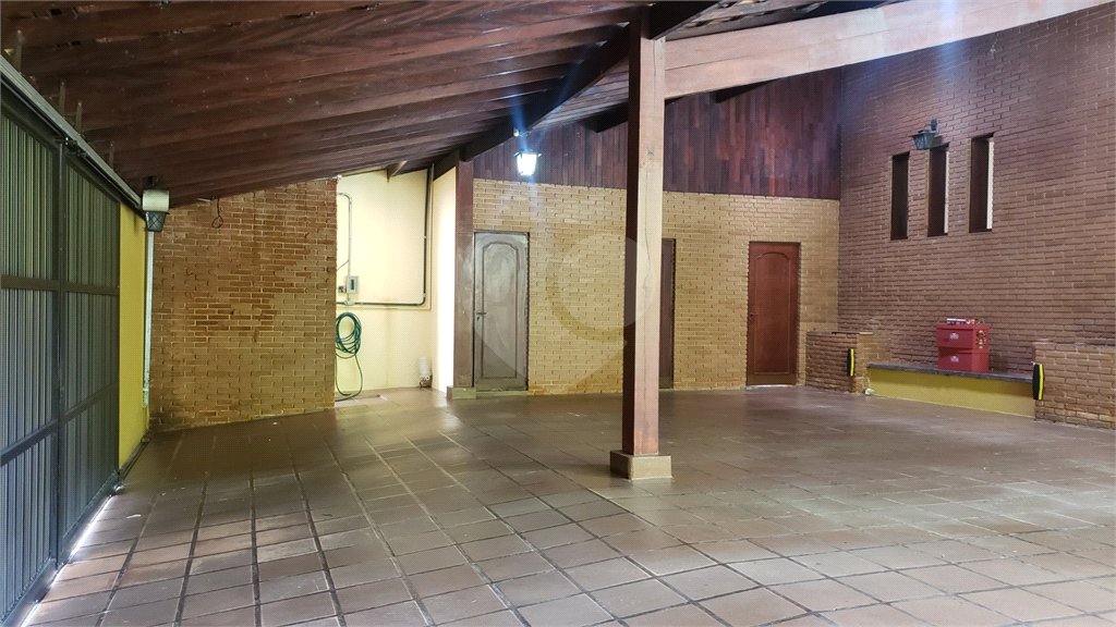 Sobrado à venda com 4 quartos, sendo 2 suítes, em Jardim Marajoara, São Paulo, SP