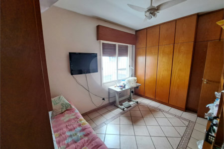 Sobrado à venda com 4 quartos, sendo 1 suíte, em Planalto Paulista, São Paulo, SP