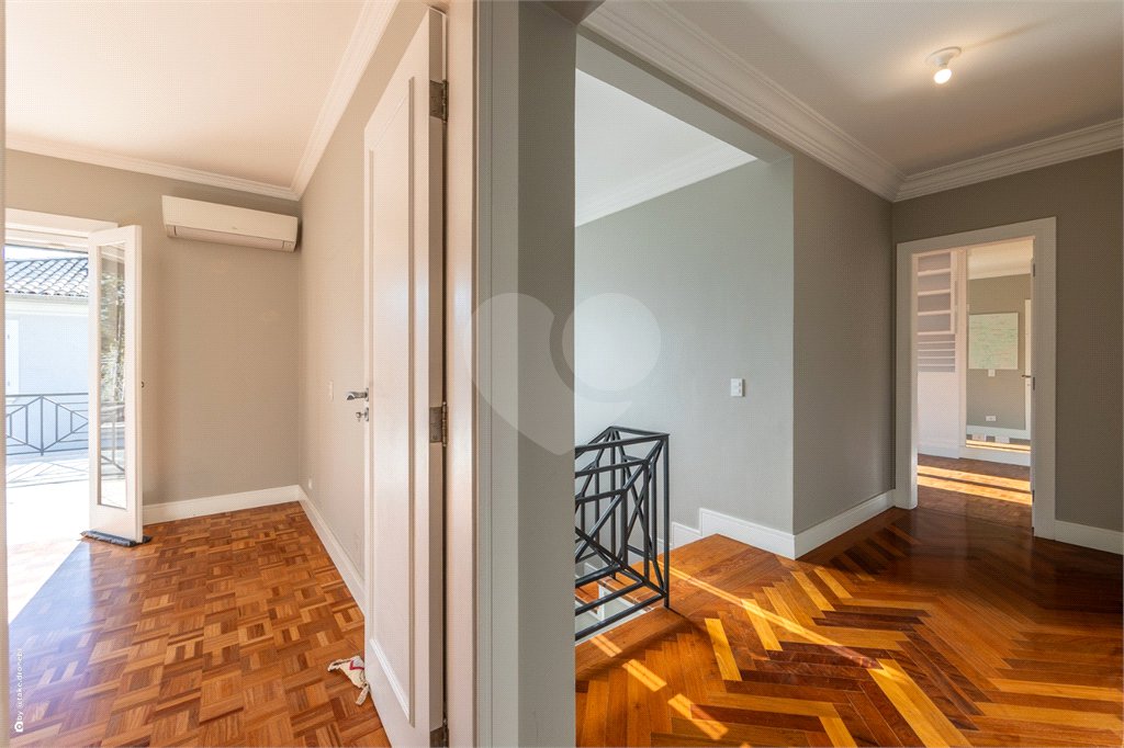 Casa à venda com 4 suítes no condomínio Saint Germain, São Paulo - SP