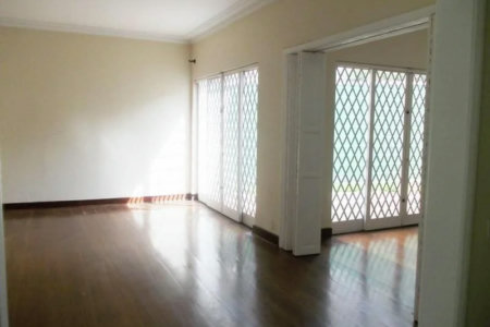 Casa à venda com 3 quartos, sendo 1 suíte,  no condomínio Praça Pero Vaz de Caminha,260, São Paulo - SP