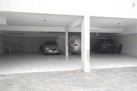 Casa à venda com 3 suítes em Chora Menino, São Paulo, SP