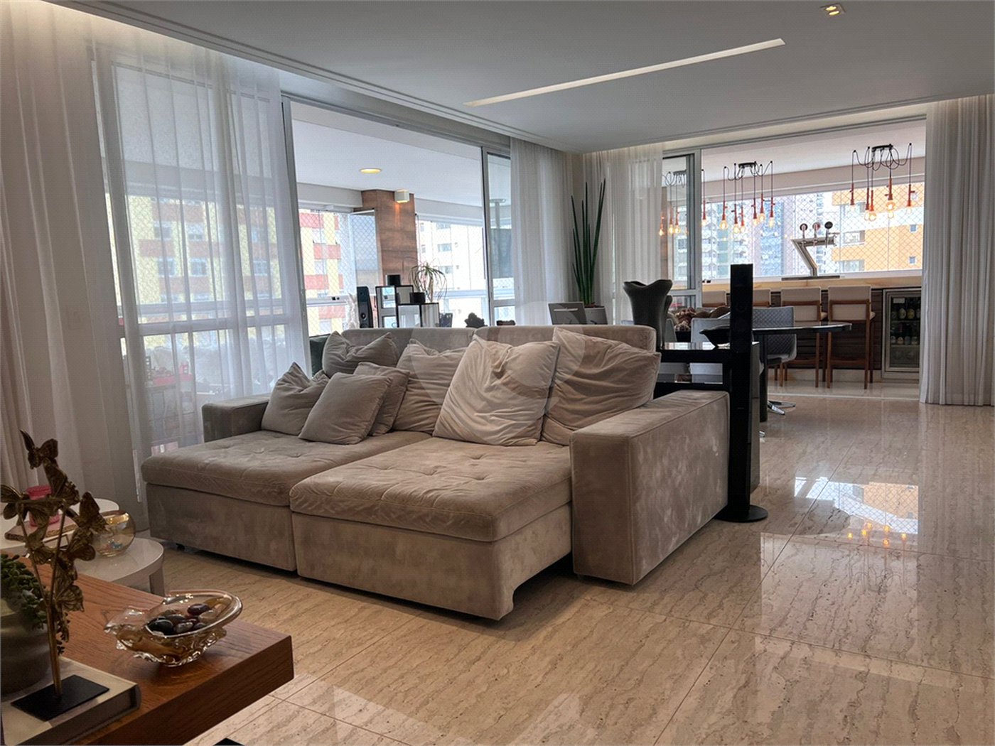 Apartamento à venda com 3 suítes em Santana, São Paulo, SP