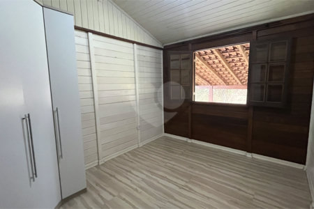 Casa Térrea para alugar com 3 quartos, sendo 1 suíte, em Jardim Estância Brasil, Atibaia, SP