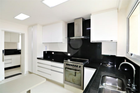 Apartamento à venda com 4 quartos, sendo 3 suítes, em Santana, São Paulo, SP