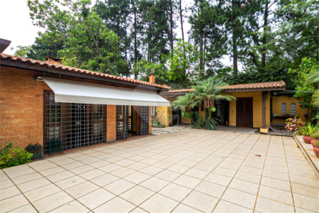 Casa à venda com 4 quartos, sendo 1 suíte, em Jardim Marajoara, São Paulo, SP