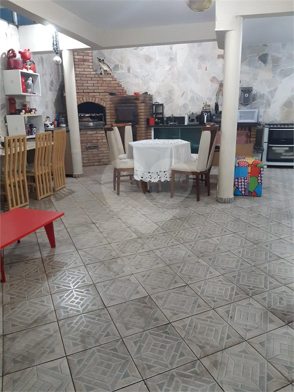 Sobrado à venda com 3 quartos, sendo 1 suíte, em Horto Florestal, São Paulo, SP
