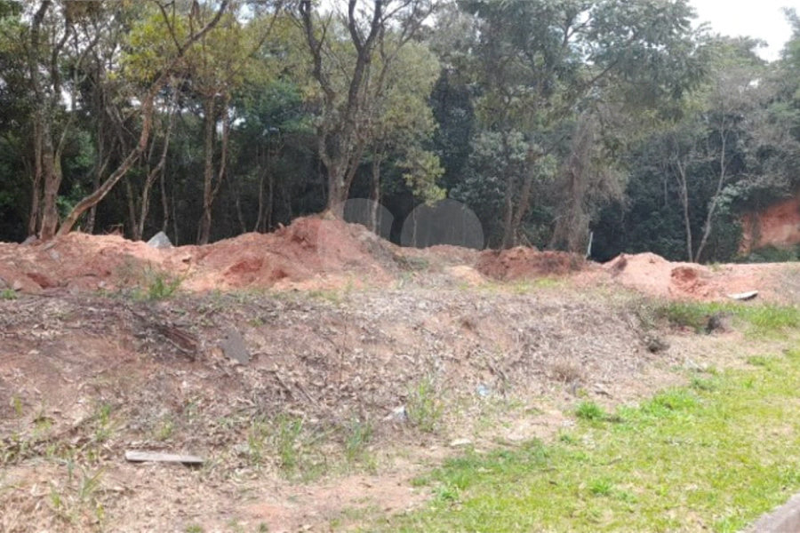 Terreno à venda no condomínio Itaguaçu da Cantareira, São Paulo - SP