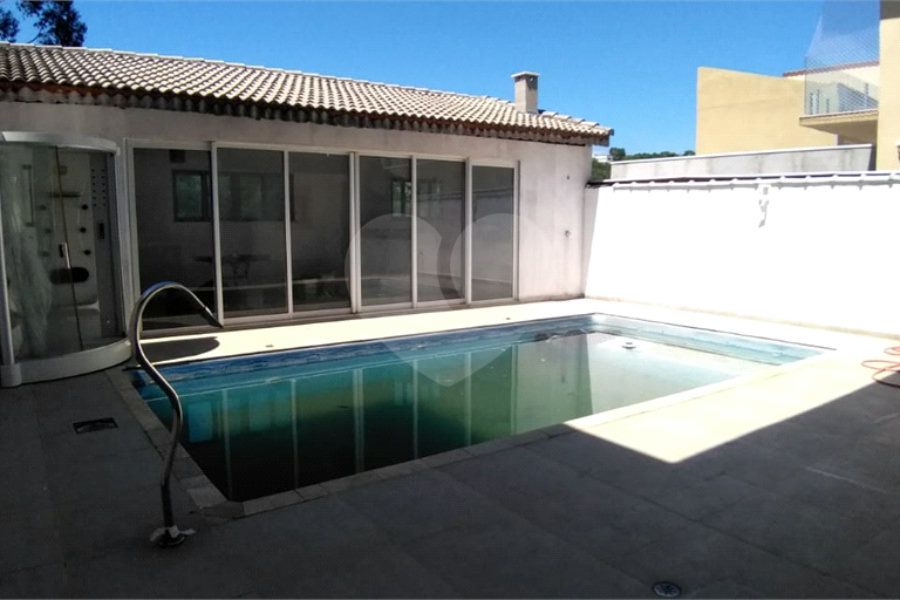 Casa à venda com 4 quartos, sendo 2 suítes, em Barreiro, Mairiporã, SP