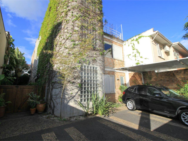 Casa à venda ou para alugar com 5 quartos, sendo 3 suítes,  em Vila Madalena, São Paulo, SP