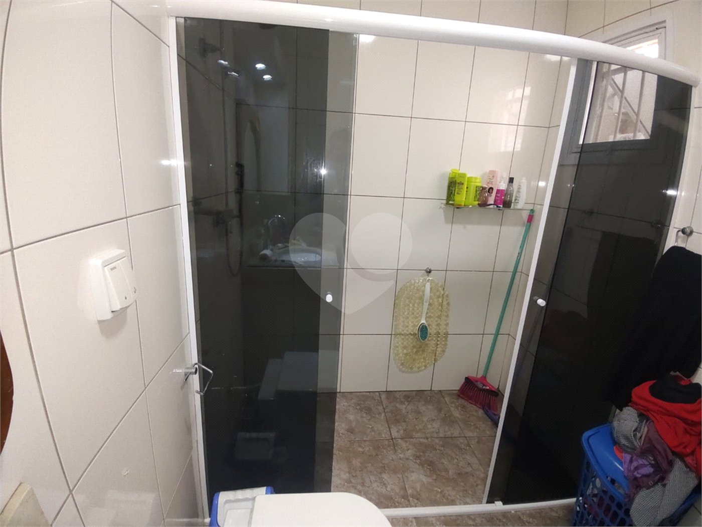 Casa à venda com 3 suítes no condomínio Morada das Hortênsias, São Paulo - SP