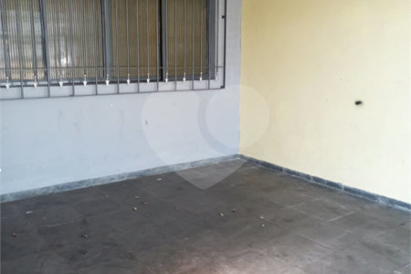 Casa à venda com 3 quartos, sendo 2 suítes, em Jardim Maria Duarte, São Paulo, SP