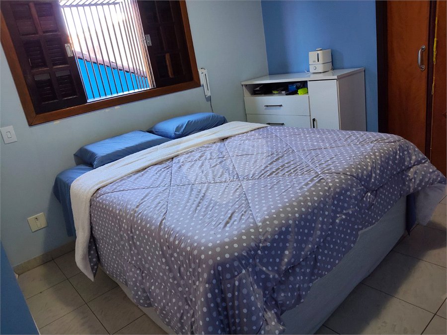 Casa à venda com 3 quartos, sendo 1 suíte, em Jardim Santa Clara, Guarulhos, SP