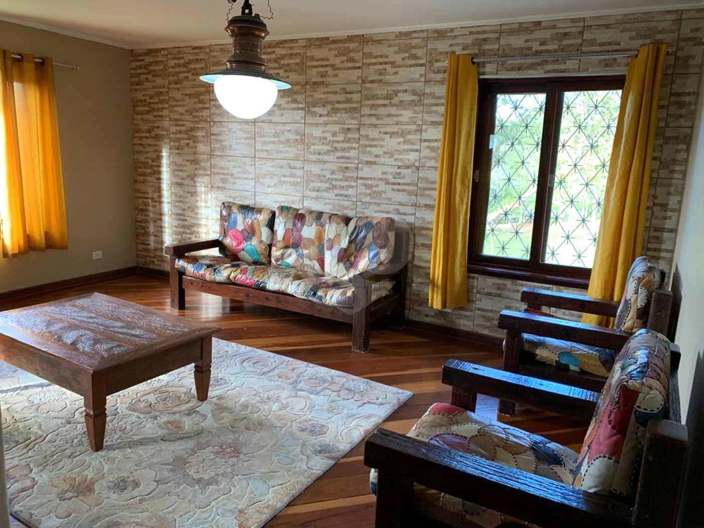 Chácara à venda com 4 quartos, sendo 2 suítes,  em Ibiúna, Ibiúna, SP