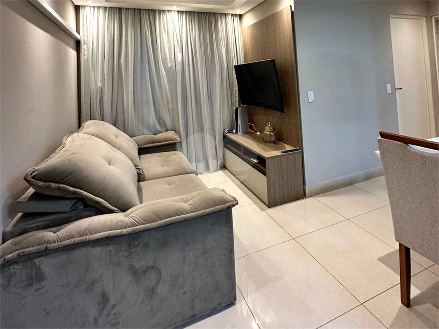 Apartamento à venda com 2 quartos, sendo 1 suíte,  em Jardim Piratininga, Sorocaba, SP