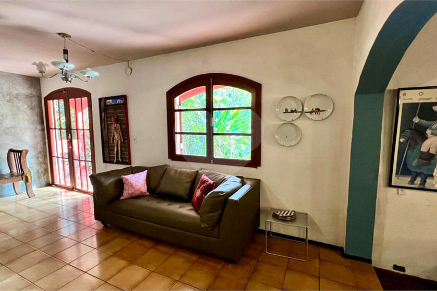 Casa à venda com 4 quartos, sendo 1 suíte, em Serra da Cantareira, Mairiporã, SP