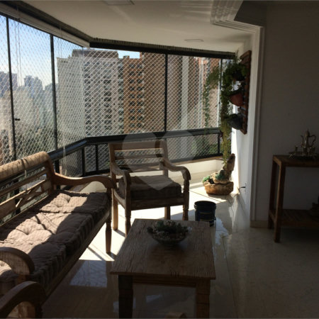 Apartamento à venda com 3 suítes em Vila Suzana, São Paulo, SP
