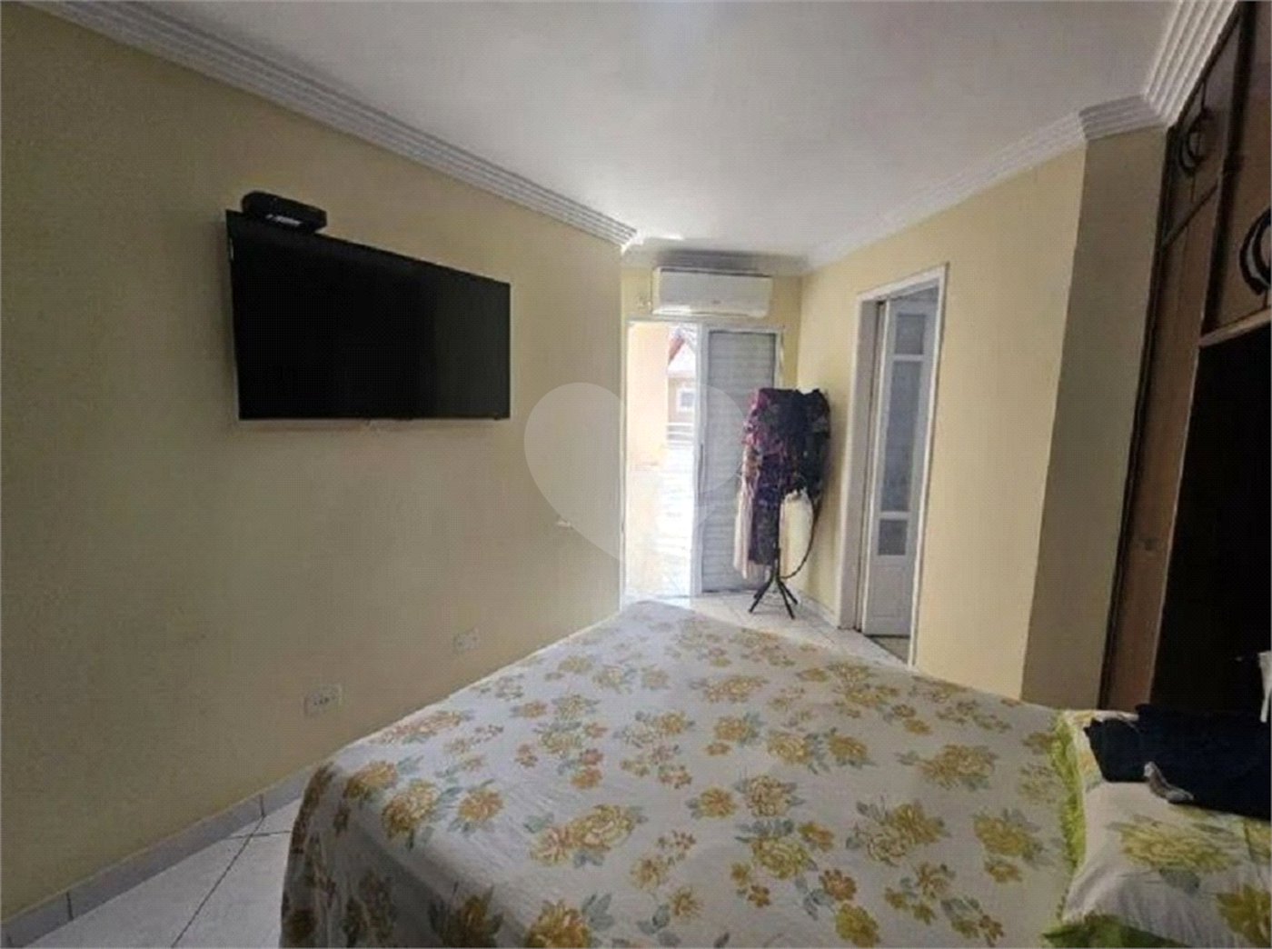 Casa à venda com 3 quartos, sendo 1 suíte,  no condomínio Residencial Villagio Vitória, Guarulhos - SP