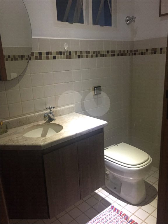 Sobrado à venda com 3 quartos, sendo 1 suíte, em Jardim do Lago, Atibaia, SP