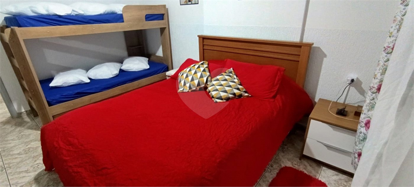 Apartamento à venda com 1 quarto em Maracanã, Praia Grande, SP