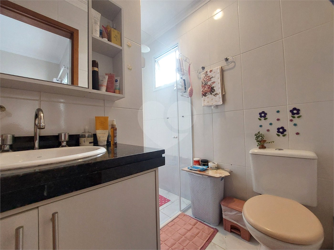 Casa à venda com 3 quartos, sendo 2 suítes,  em Jardim Lallo, São Paulo, SP