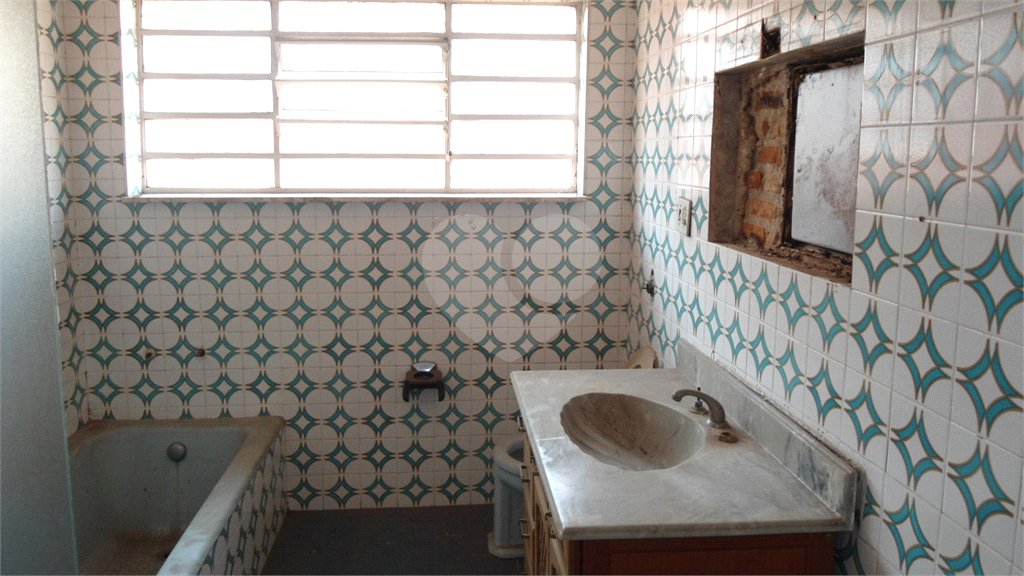 Sobrado à venda ou para alugar com 3 quartos, sendo 1 suíte, em Alto da Lapa, São Paulo, SP