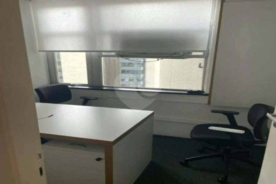 Sala comercial na Berrini, venha conhecer.