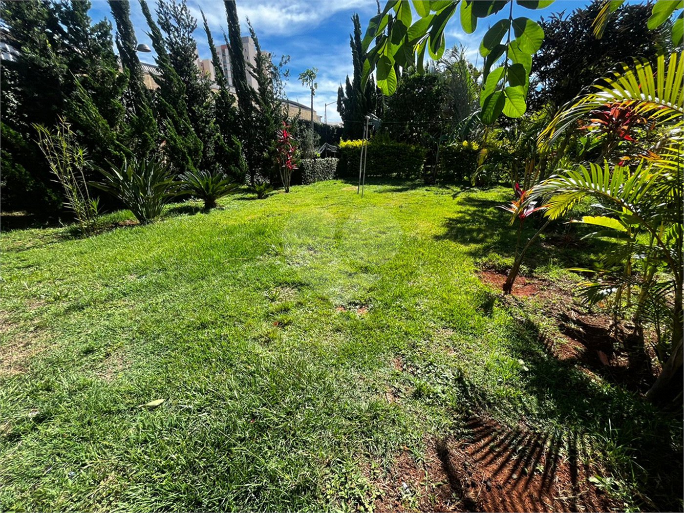 Casa à venda ou para alugar com 2 quartos, sendo 1 suíte,  em Vila Novo Horizonte, Itapetininga, SP
