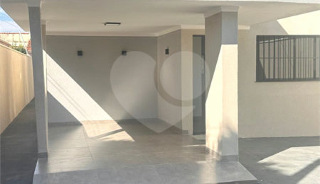 Casa à venda com 4 quartos em Vila Cidade Industrial (vila Xavier), Araraquara, SP