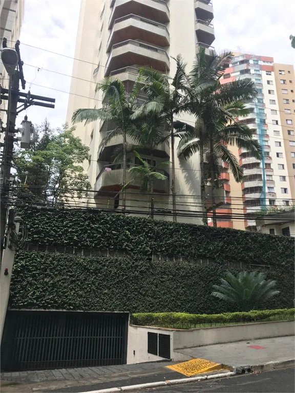 Apartamento à venda com 3 quartos, sendo 1 suíte,  em Jardim Ampliação, São Paulo, SP