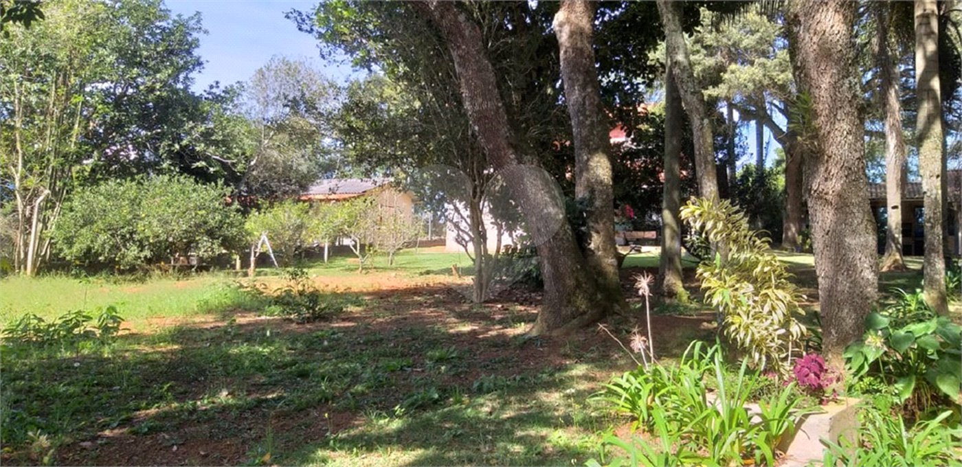 Sítio à venda com 4 quartos, sendo 2 suítes,  em Chácara Real (caucaia do Alto), Cotia, SP