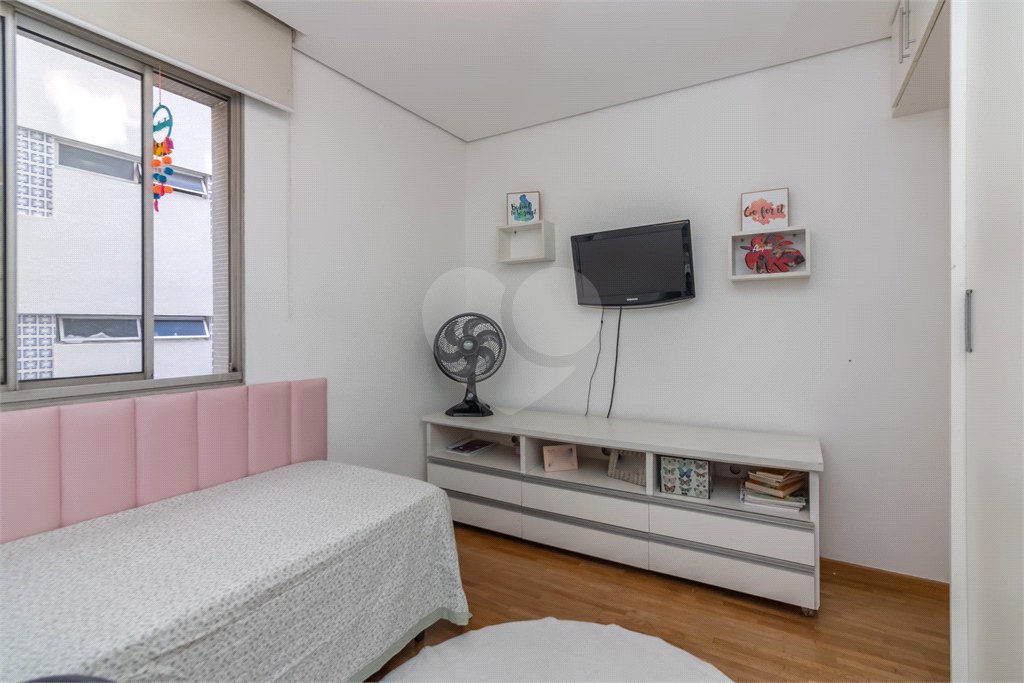Apartamento à venda com 3 quartos, sendo 1 suíte, em Itaim Bibi, São Paulo, SP