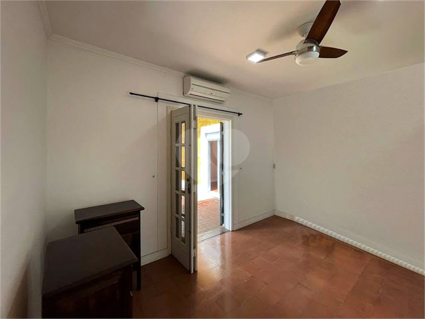 Casa à venda com 4 suítes no condomínio Miollo da Granja, Cotia - SP