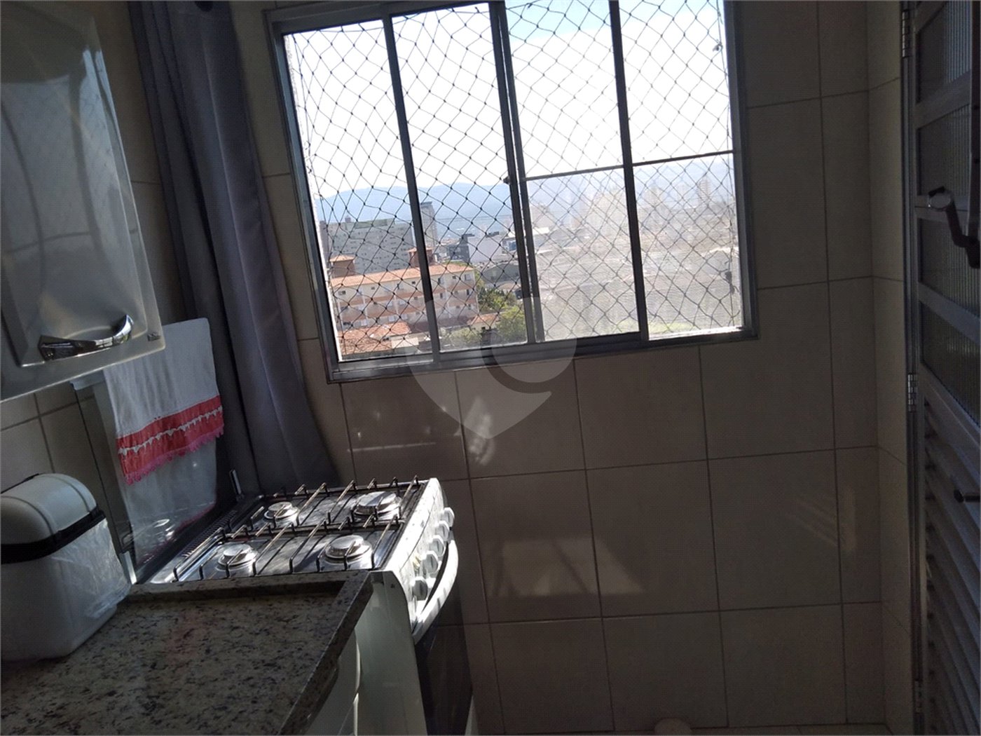 Apartamento à venda com 3 quartos, sendo 1 suíte, em Parque Santana, Mogi das Cruzes, SP