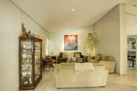 Casa à venda com 5 suítes em Vila Tramontano, São Paulo, SP