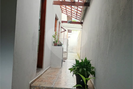 Casa à venda com 2 quartos, sendo 1 suíte,  em Jardim Cambuci, Mogi das Cruzes, SP