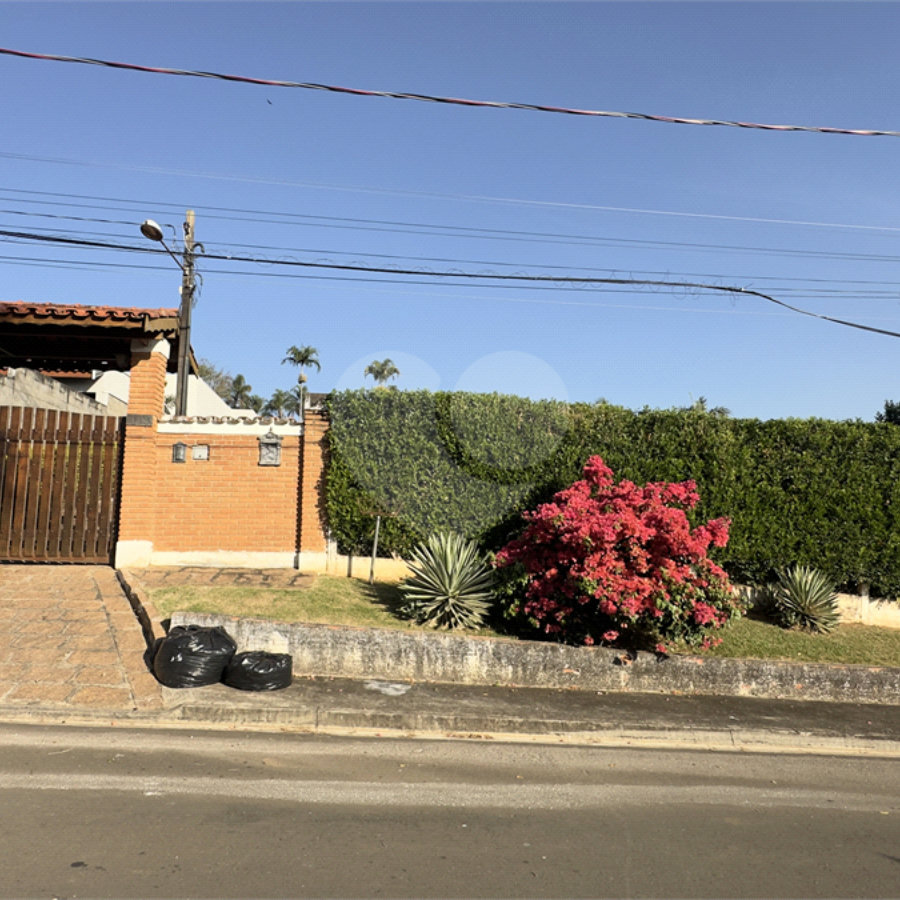 Casa à venda ou para alugar com 2 quartos, sendo 1 suíte, no condomínio Acmti - Colinas do Mosteiro, Terras de Itaici e Recanto dos Pássaros, Indaiatuba - SP
