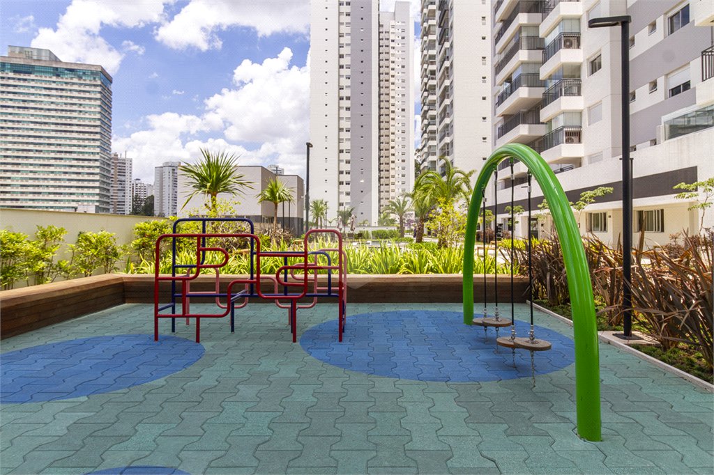 Apartamento à venda com 3 quartos, sendo 1 suíte,  em Jardim Vazani, São Paulo, SP