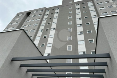 Casa à venda ou para alugar com 2 quartos no condomínio Residencial Caxangá 2, Suzano - SP