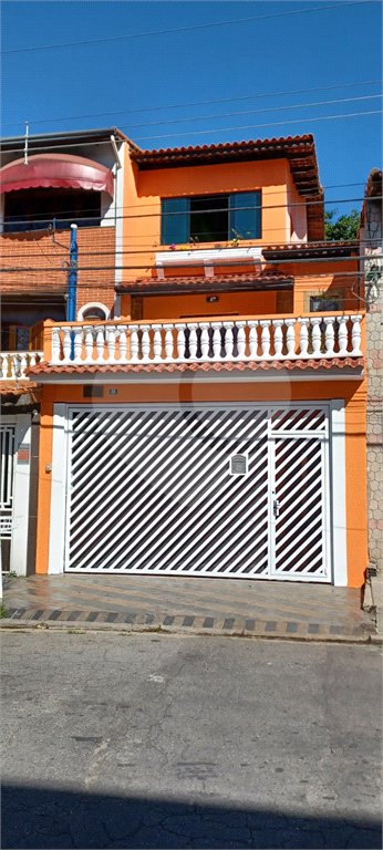 Sobrado à venda com 3 quartos, sendo 1 suíte, em Parque Renato Maia, Guarulhos, SP