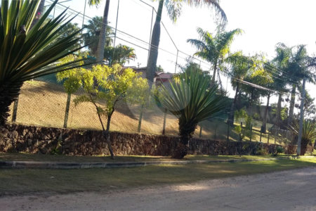 Casa à venda com 6 quartos, sendo 4 suítes, no condomínio Recanto dos Palmares, Atibaia - SP