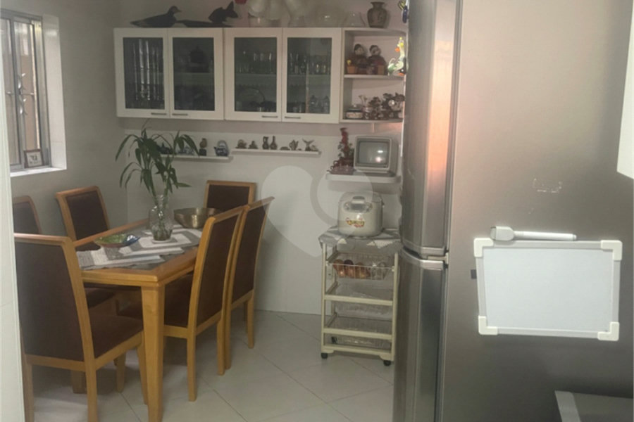 Sobrado à venda com 3 quartos em Butantã, São Paulo, SP