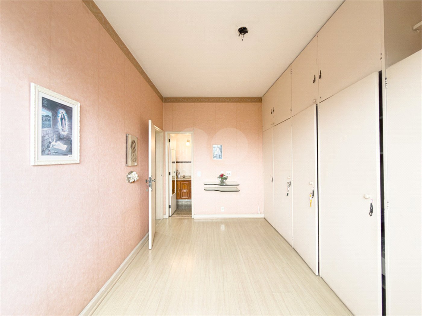 Apartamento à venda com 4 quartos, sendo 2 suítes, em Leblon, Rio de Janeiro, RJ