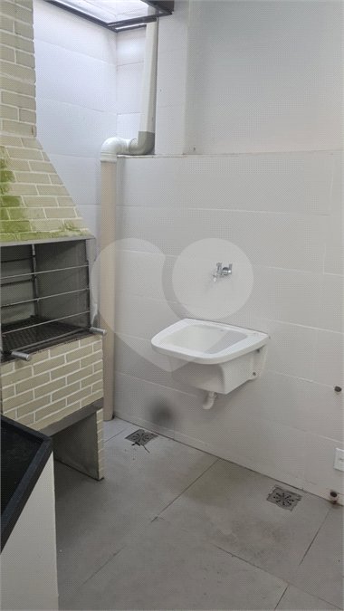Casa em condomínio à venda com 2 quartos, sendo 1 suíte,  em Ogiva, Cabo Frio, RJ