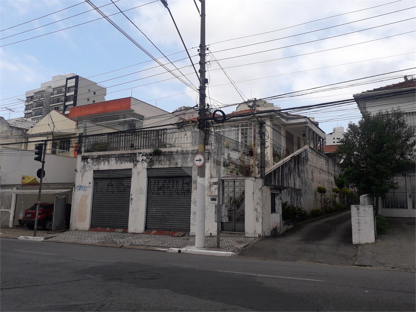 Casa à venda com 4 quartos, sendo 2 suítes, em Santana, São Paulo, SP