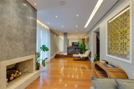 Casa Térrea à venda com 4 suítes em Jardim Marajoara, São Paulo, SP