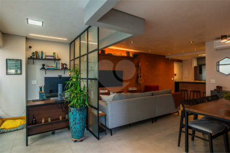 Apartamento à venda com 2 quartos, sendo 1 suíte, em Chácara Santo Antônio (zona Sul), São Paulo, SP