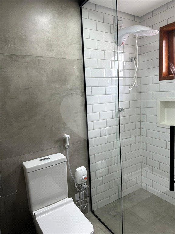 Casa à venda com 3 quartos, sendo 1 suíte, no condomínio Residencial Morada do Horto, São Paulo - SP